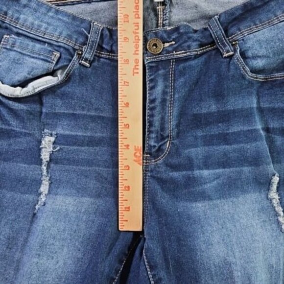 California Vintage Jeans Women's 16 (W34 L26) Med Wash Tapered Cut Distressed - Picture 16 of 16